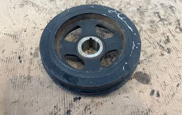 Mitsubishi Outlander Crankshaft pulley 144020613