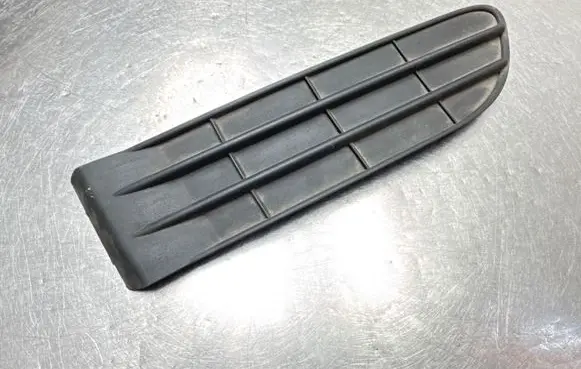 Volvo V50 Front bumper lower grill 30744922 BP8BB