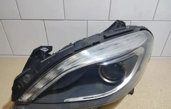 Mercedes-Benz B W246 W242 Headlight/headlamp A2468207361 LE10C6247