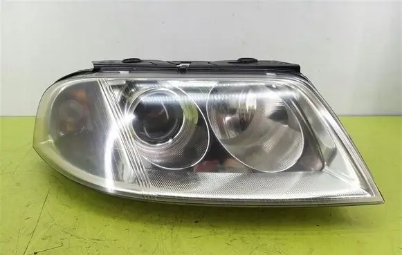 Volkswagen PASSAT B5.5 Headlight/headlamp 3B0941016AN