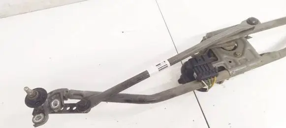 Opel Zafira A Front wiper linkage and motor