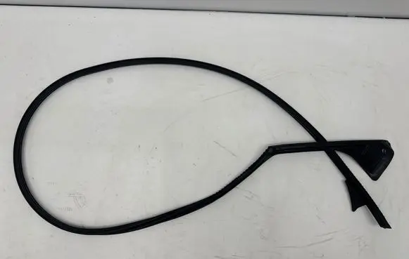 Mercedes-Benz CLA C117 X117 W117 Rubber seal front door (on door) A1186730800