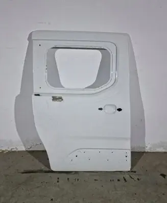 Peugeot Rifter Rear door