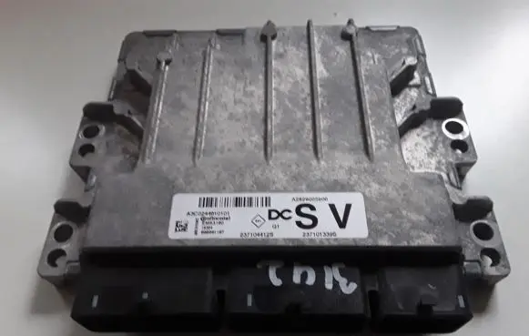 Renault Kadjar Engine control unit/module A3C0244610101
