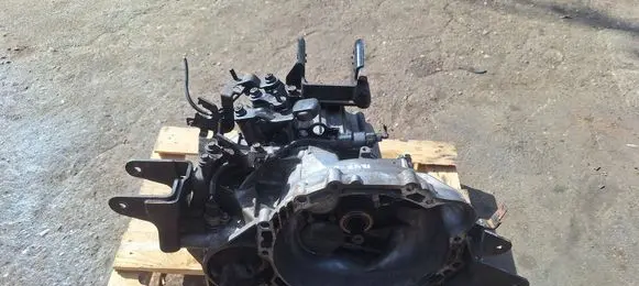 Hyundai Tucson JM Manual 6 speed gearbox 