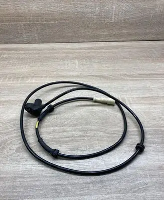 Renault Clio II ABS wheel speed sensor 0265006385 7700411746D