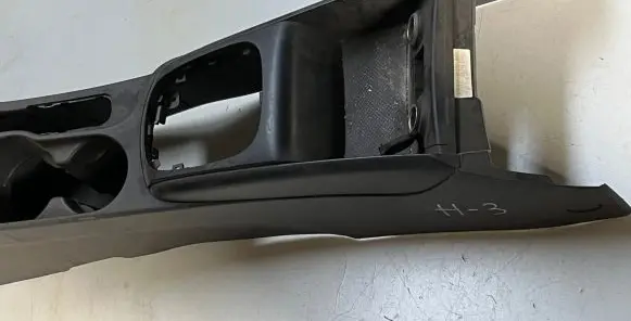 Hyundai i30 Center console 846712R000