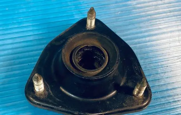 Mitsubishi Lancer X Front upper strut mount 4060A133