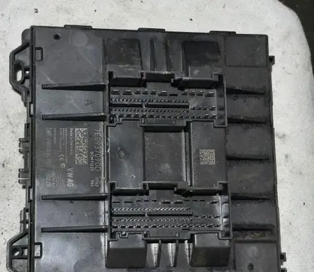 Volkswagen Multivan T5 Comfort/convenience module brak