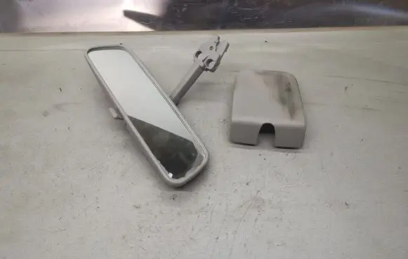 Nissan X-Trail T30 Rear view mirror (interior) 0187358