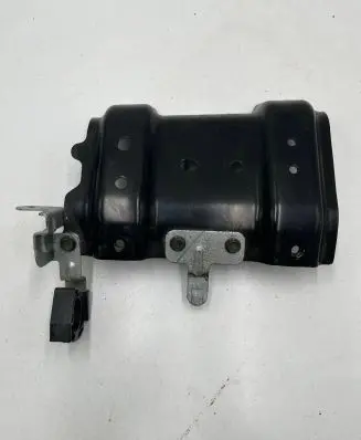 Nissan Leaf II (ZE1) Battery bracket 
