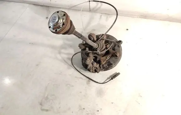 BMW 3 E92 E93 Rear wheel hub spindle/knuckle 7533445
