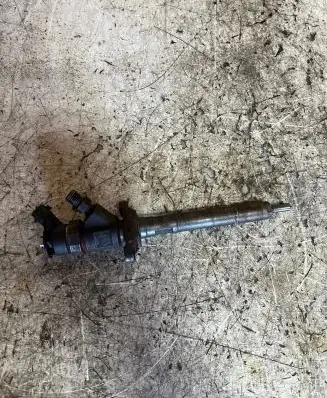 Fuel injector