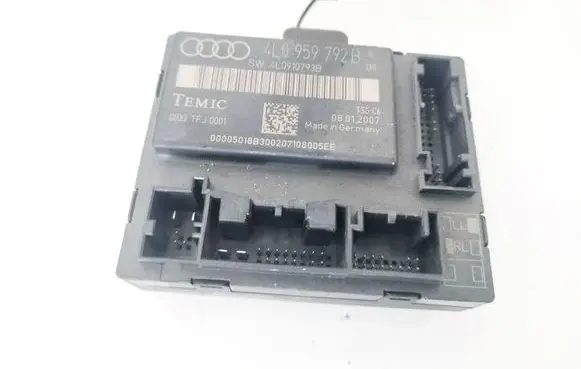Audi Q7 4L Door control unit/module 4L0959792B 4L0910793B