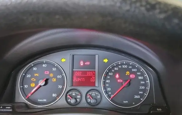 Volkswagen Golf Plus Speedometer (instrument cluster) 1K0920852H IMPRK1365075