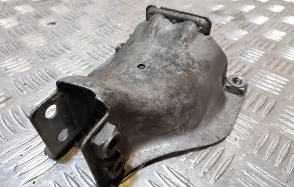 Audi Q5 SQ5 Engine mounting bracket 8K0399060A 8K0399060