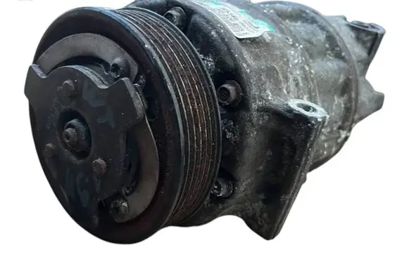 Volkswagen PASSAT B6 Air conditioning (A/C) compressor (pump) 1K0820803S 066360106B4 R134A8680P