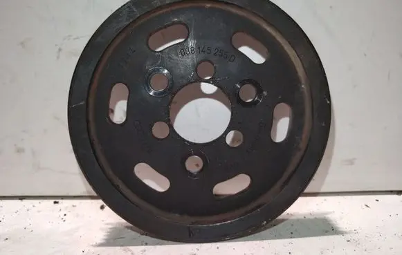 Volkswagen PASSAT B5 Power steering pump pulley 038145255D