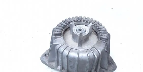 Mercedes-Benz CLS C218 X218 Engine mount bracket L0718 000970 5998
