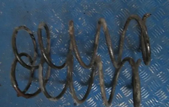 Mercedes-Benz 306 Front coil spring