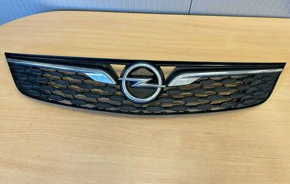 Opel Astra K Front bumper upper radiator grill 39130501 236528514