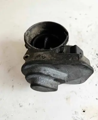 Volkswagen Touran I Throttle valve 038128083G