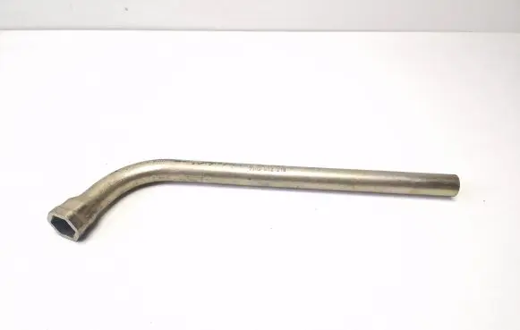 Volkswagen Sharan Wheel nut wrench 7M3012219