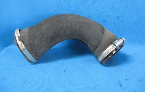Audi Q5 SQ5 Intercooler hose/pipe 8R0145737L