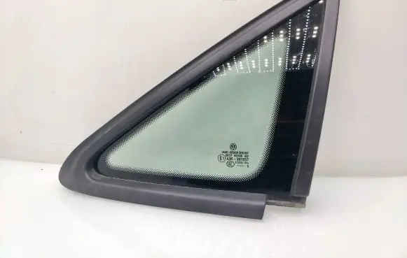 Volkswagen Caddy Front triangle window/glass 43R001057 E000184 DOT2723100AS2