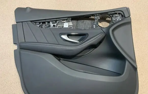 Mercedes-Benz GLC X253 C253 Front door card panel trim