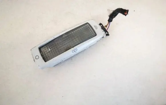 Volkswagen PASSAT B5 Other interior light 3b0947291