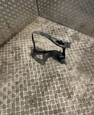 Mercedes-Benz S W220 Headlight/headlamp mounting bracket 2206200272 A2206200272