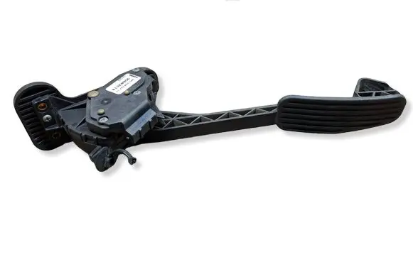 Volvo S60 Accelerator throttle pedal 30683514