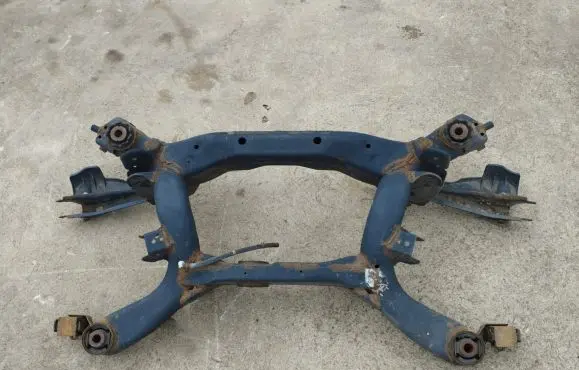 Infiniti EX Rear subframe 