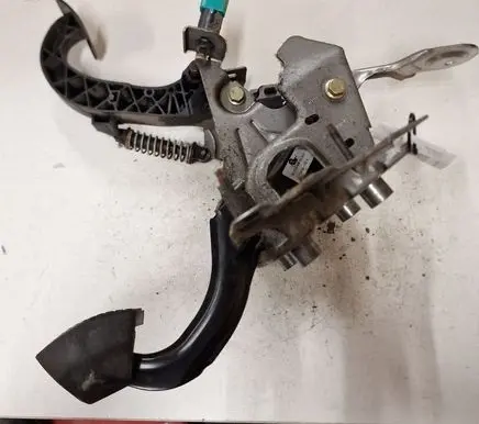 Peugeot 307 Pedal assembly 9653940880 10387212