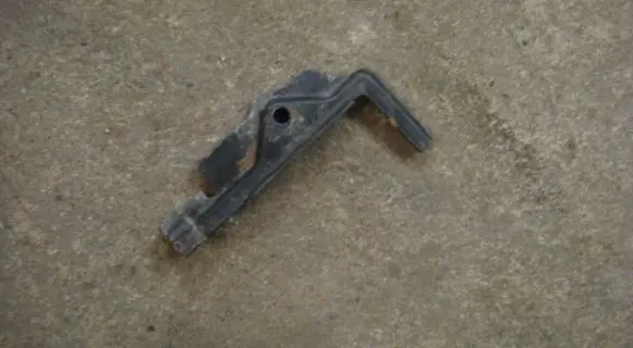Volkswagen Golf VII Battery bracket 