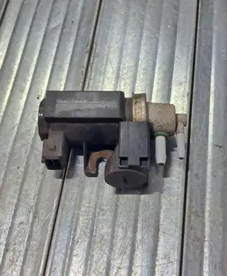 KIA Sorento Turbo solenoid valve 72190316
