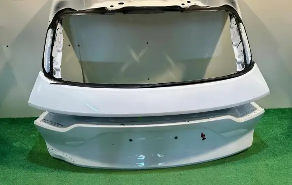 Porsche Cayenne (9Y0 9Y3) Tailgate/trunk/boot lid