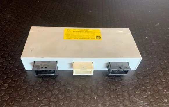 BMW 7 F01 F02 F03 F04 Tailgate/trunk control unit/module 7240611 F005V00942