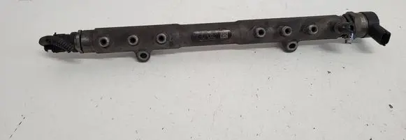 Fuel main line pipe