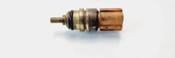 Hyundai Tucson TL Coolant temperature sensor 38010