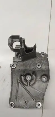 Peugeot 208 II A/C compressor mount bracket 9823598480