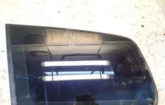 Hyundai Trajet Rear side window
