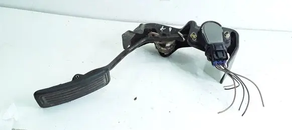 Toyota Corolla E120 E130 Accelerator throttle pedal 8928147010 1983003010 03H06