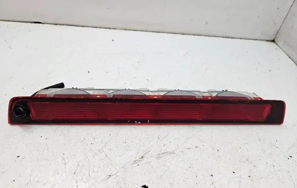 Suzuki Grand Vitara II Third/center stoplight 3581065J0