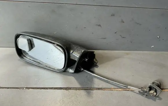 Volkswagen PASSAT B4 Front door electric wing mirror E10017272