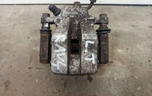 Toyota RAV 4 (XA30) Rear brake caliper ZACRAV