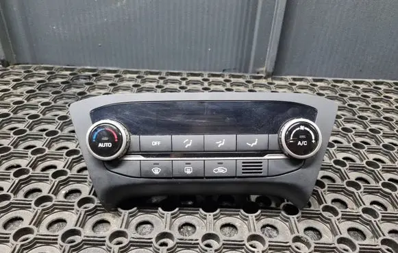 Hyundai i20 (GB IB) Climate control unit 97250C8450 97250XXXXX