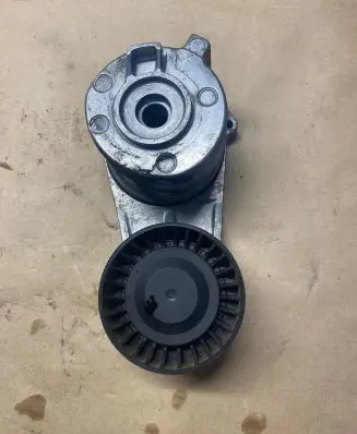 BMW 5 F10 F11 Alternator belt tensioner 760493605 307209