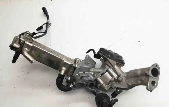 Mercedes-Benz E C207 W207 EGR valve cooler A6511400275